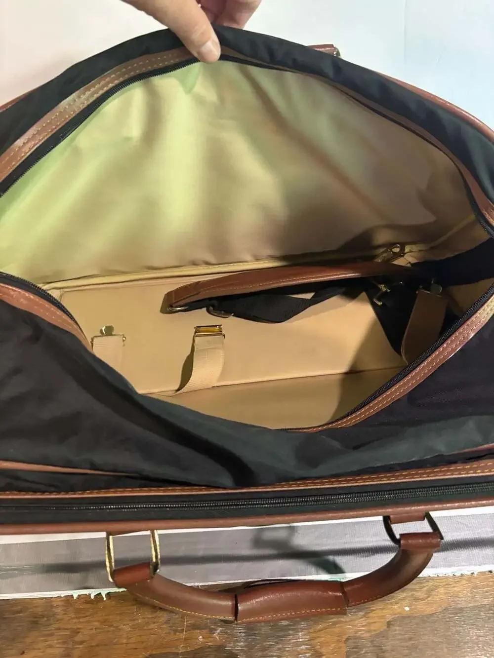 Vintage Samsonite Lark Duffel Bag Carry On Travel Black Brown 1991 APO 20”x12x9”